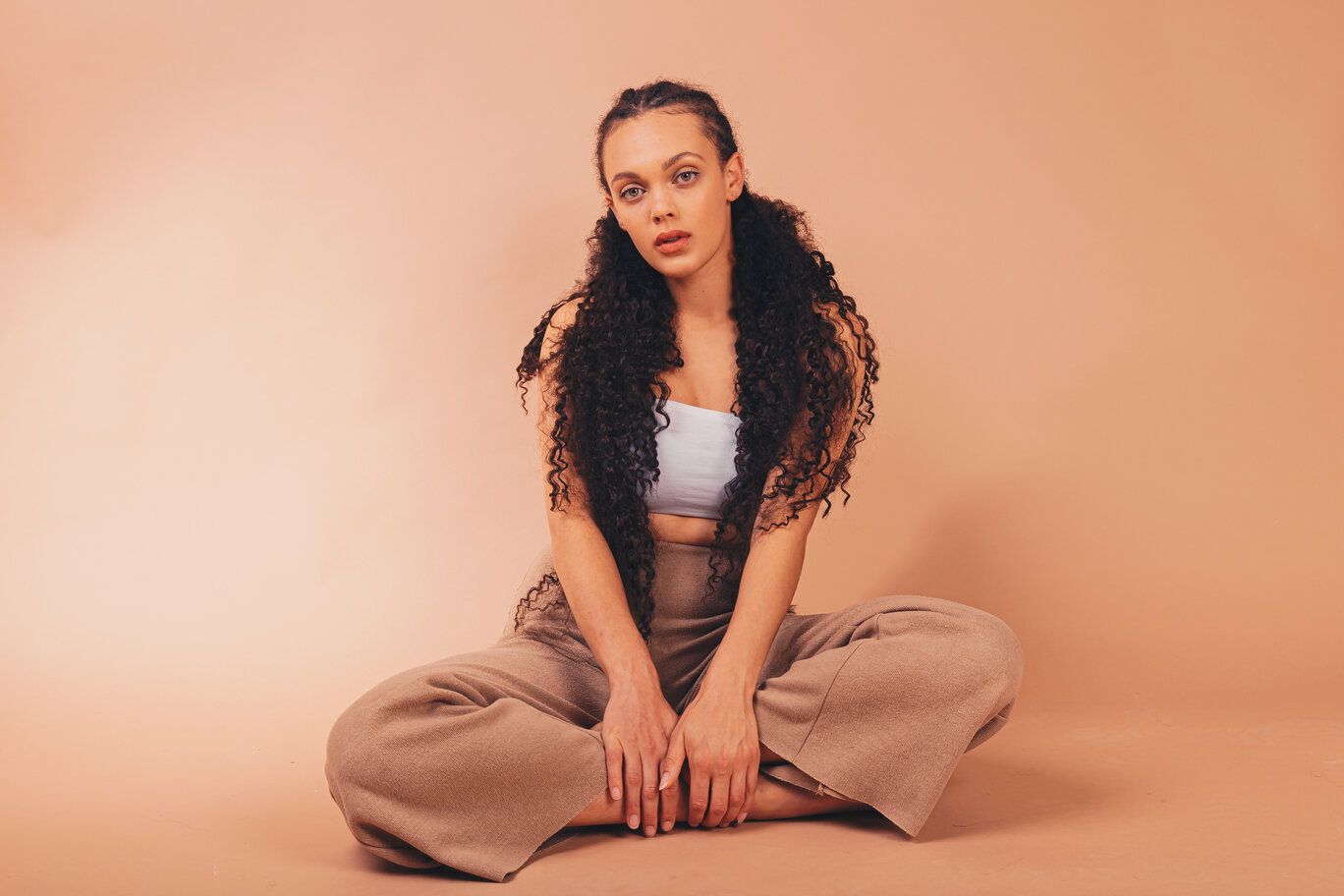 Meet Eco-friendly Singer Songwriter Mali Hayes | Ticketpass